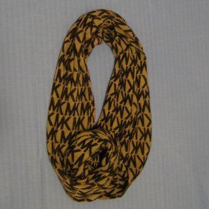 Michael Kors Monogram Infinite Knit Scarf